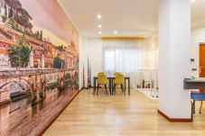 Appartamento a Roma - Spacious 4 BDR with Private Parking