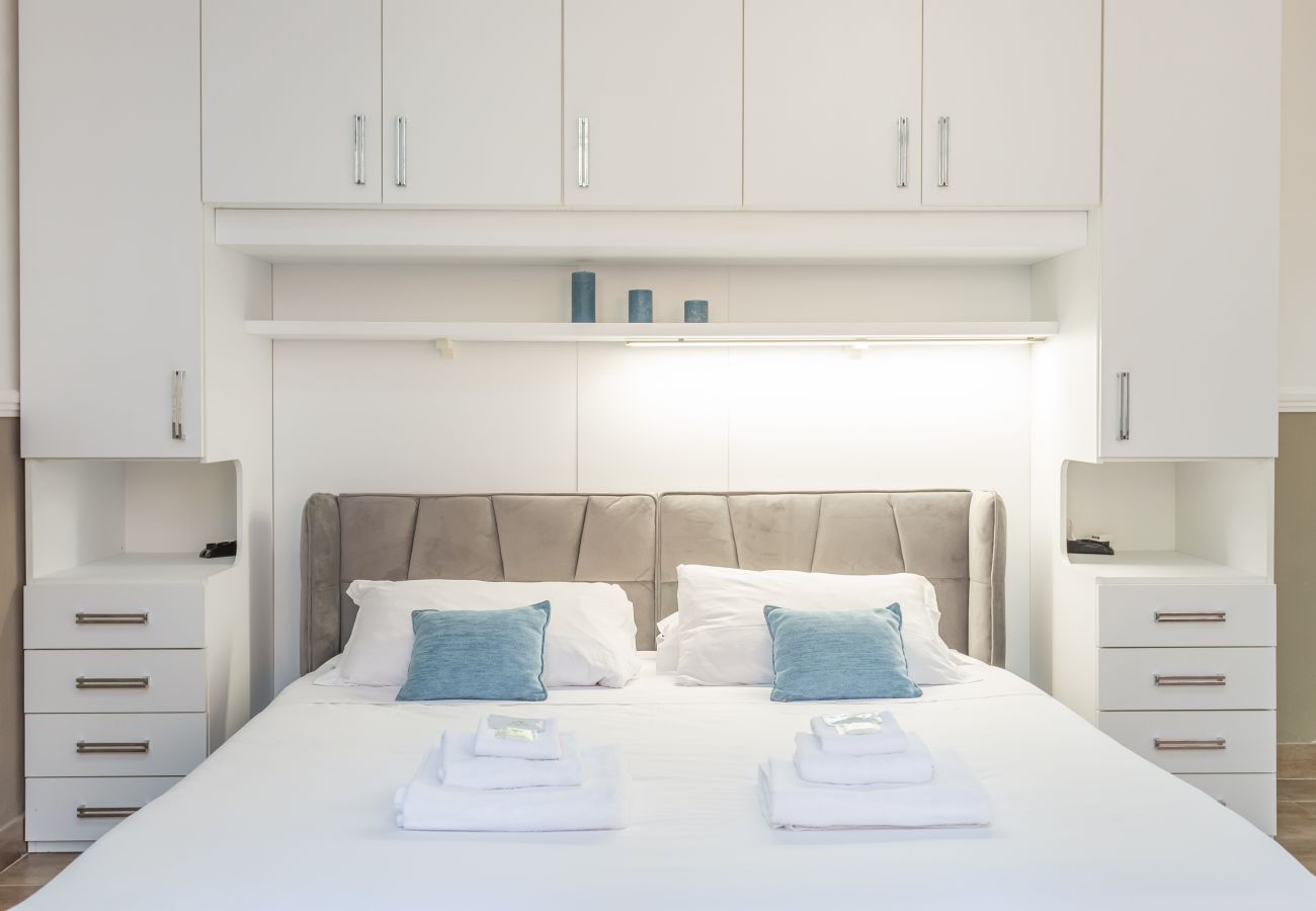 Studio a Roma - Central Charm near Piazza Navona - Cozy Loft for 2