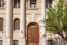 Apartment in Rome - Vatican Museums Stay with Terrace