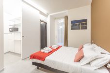 Apartment in Rome - Vatican Museums Stay with Terrace