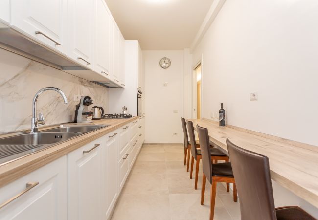 Appartement à Roma - 2-Bedroom Retreat near Metro & Parks Appartement à Roma - 2-Bedroom Retreat near Metro & Parks