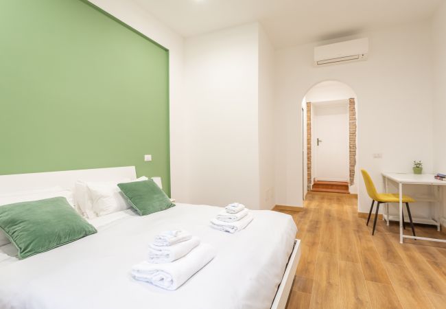 Appartement à Roma - 2 BDR Navona Quintessential Charm Appartement à Roma - 2 BDR Navona Quintessential Charm